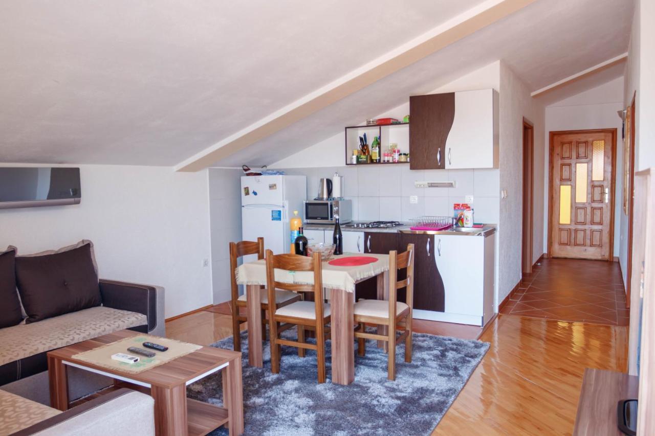 Apartmani Petar ティヴァト エクステリア 写真